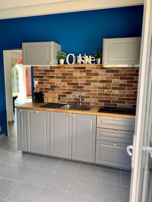 Maison Bord De Mer Dans La Petite Irlande Auderville Екстериор снимка
